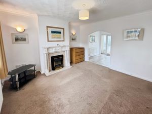 Lounge- click for photo gallery